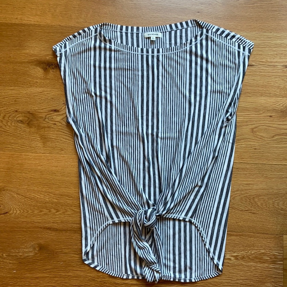 Max Studio Black and White Striped Short Sleeve Tie-Front Tee